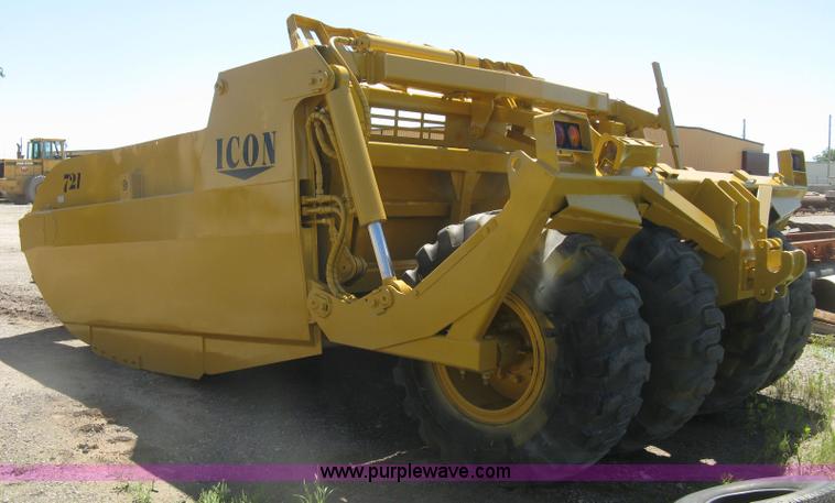 image for item H8557 Icon 721E scraper pan