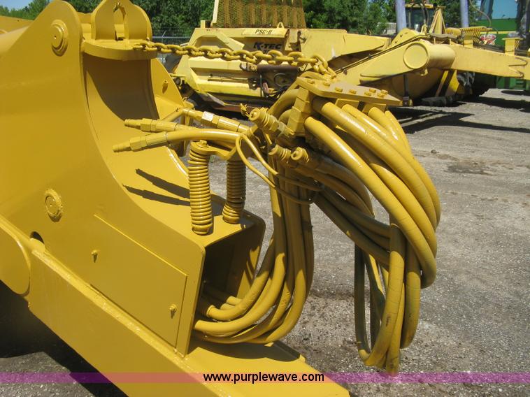 image for item H8557 Icon 721E scraper pan