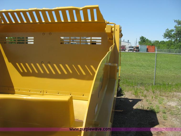 image for item H8557 Icon 721E scraper pan