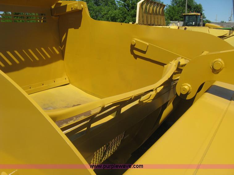 image for item H8557 Icon 721E scraper pan