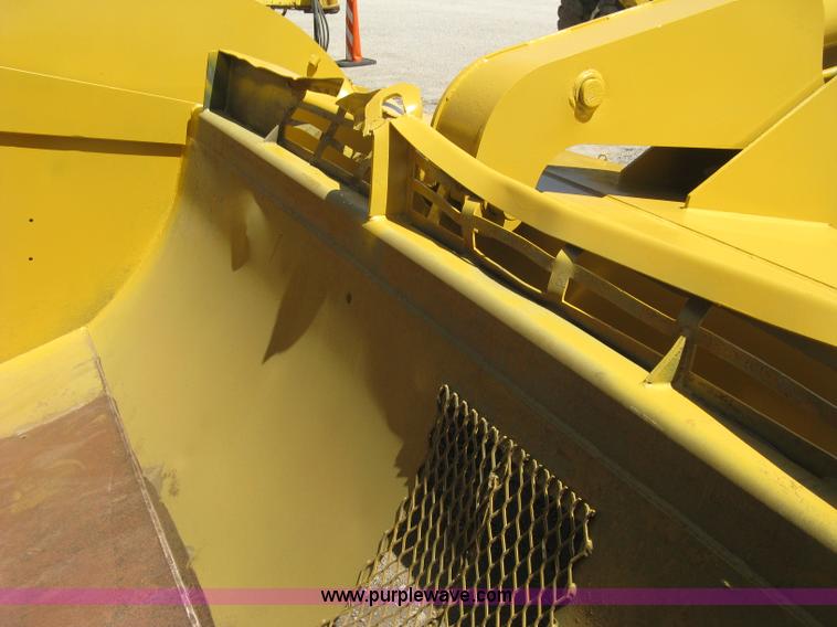 image for item H8557 Icon 721E scraper pan