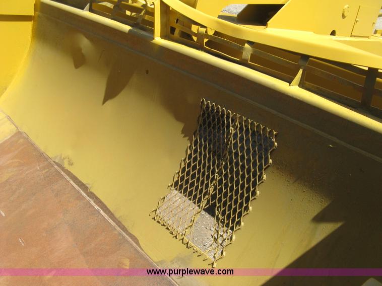 image for item H8557 Icon 721E scraper pan