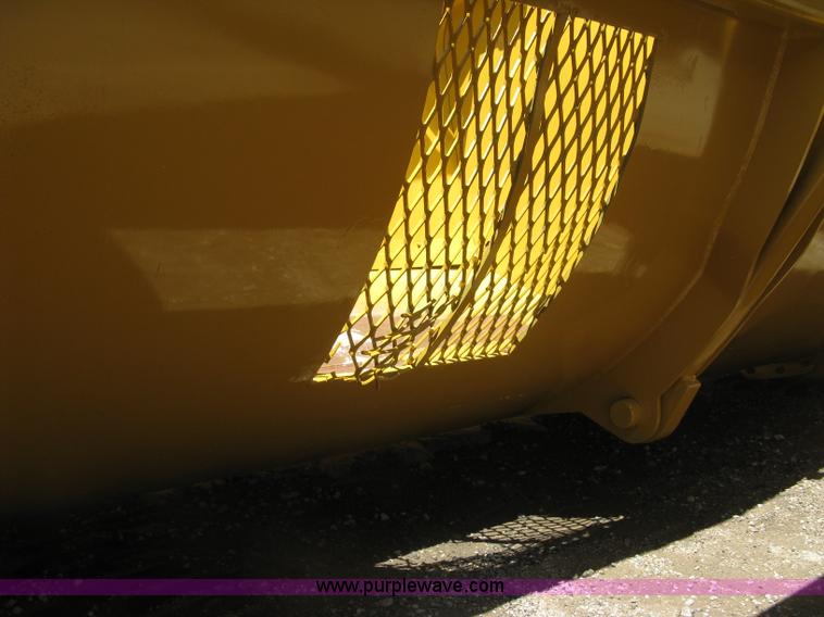 image for item H8557 Icon 721E scraper pan