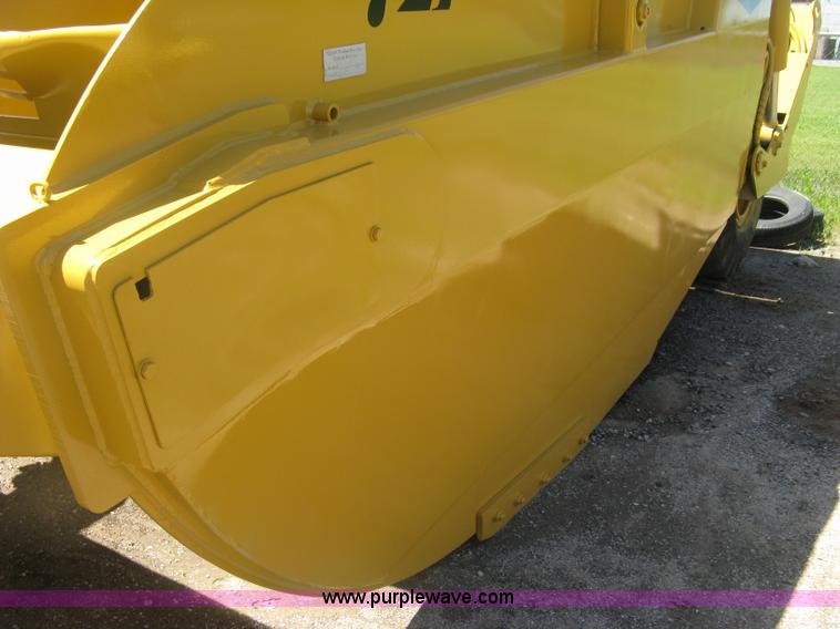 image for item H8557 Icon 721E scraper pan