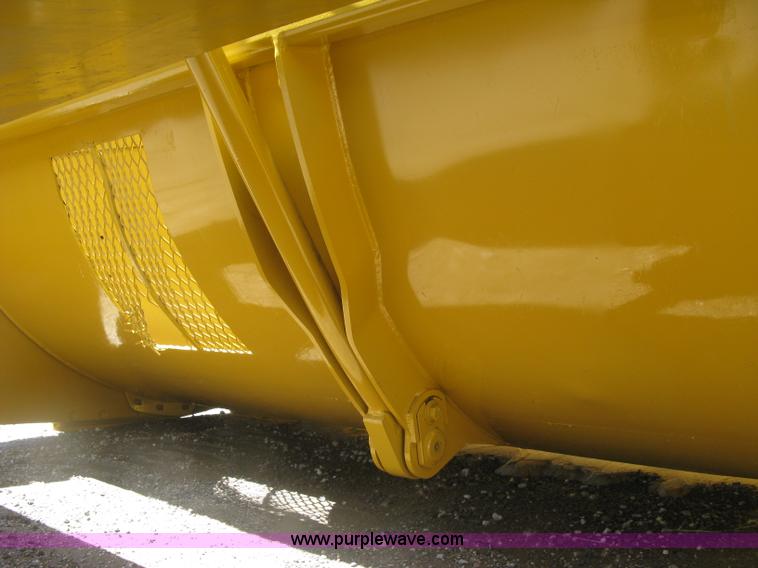 image for item H8557 Icon 721E scraper pan