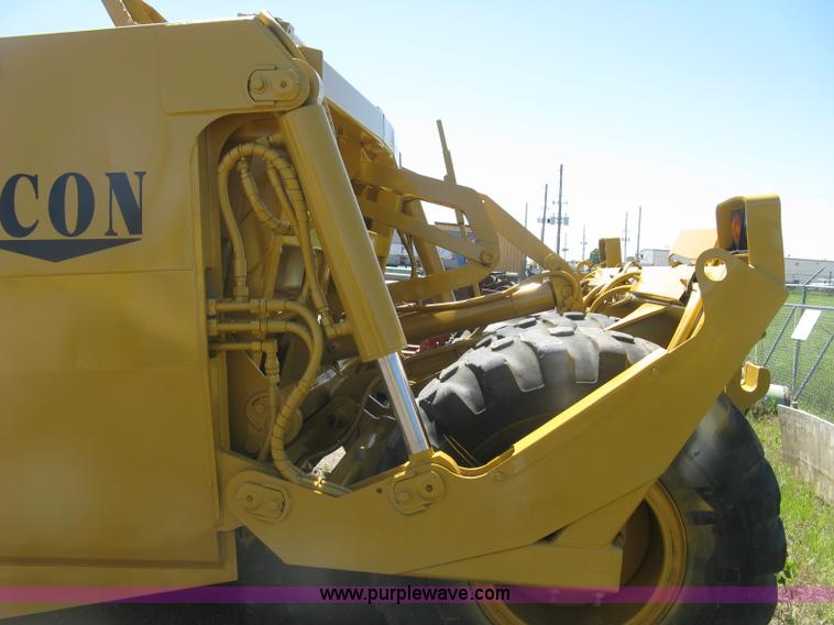 image for item H8557 Icon 721E scraper pan