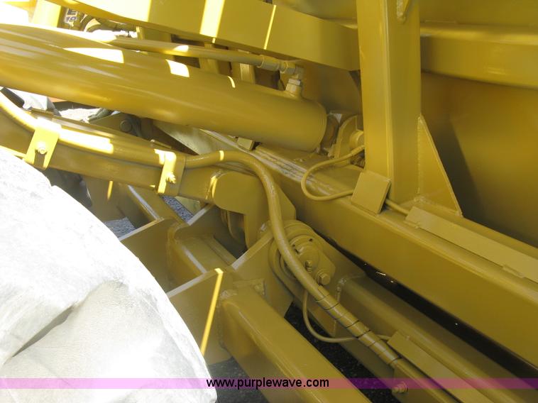 image for item H8557 Icon 721E scraper pan