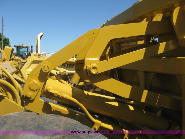 image for item H8557 Icon 721E scraper pan