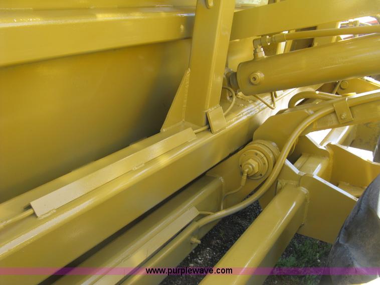 image for item H8557 Icon 721E scraper pan