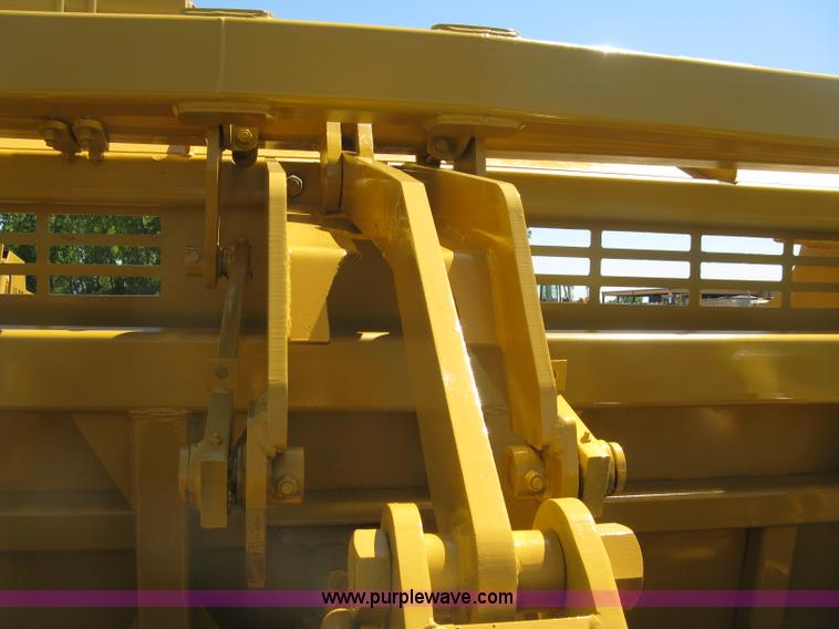 image for item H8557 Icon 721E scraper pan