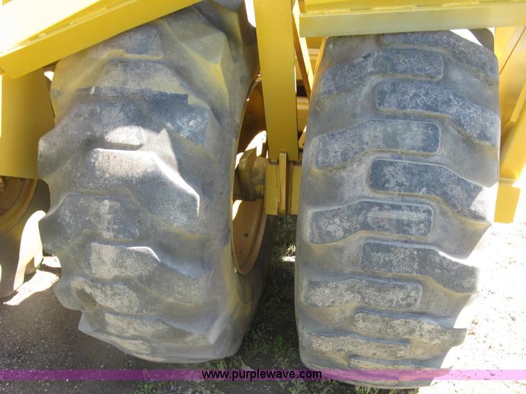 image for item H8557 Icon 721E scraper pan