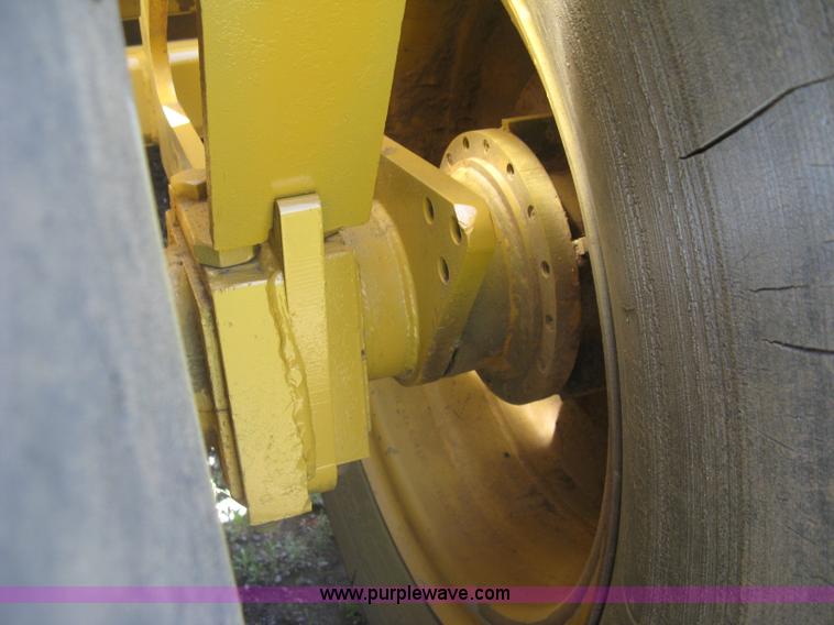 image for item H8557 Icon 721E scraper pan