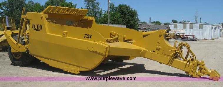 image for item H8558 Icon 721E scraper pan