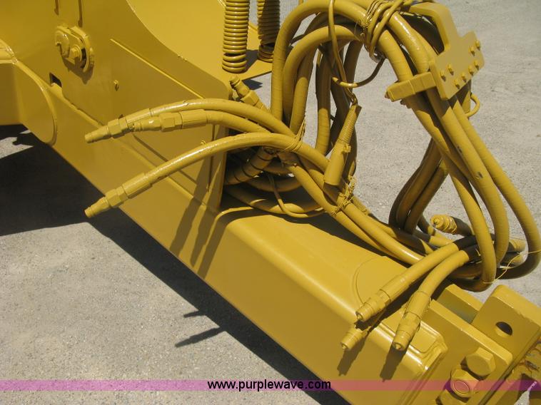 image for item H8558 Icon 721E scraper pan