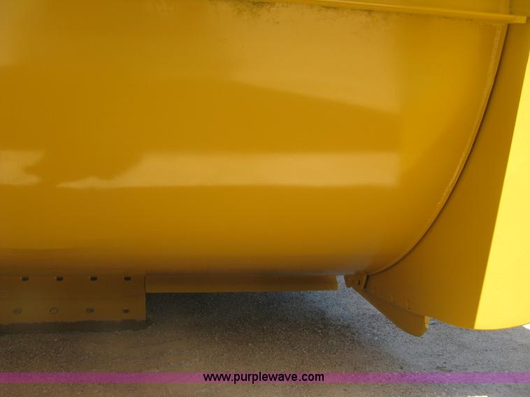 image for item H8558 Icon 721E scraper pan