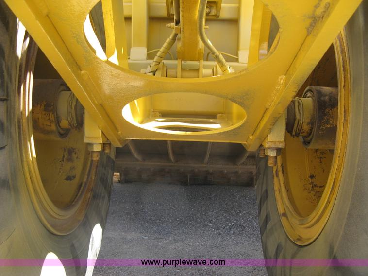 image for item H8558 Icon 721E scraper pan