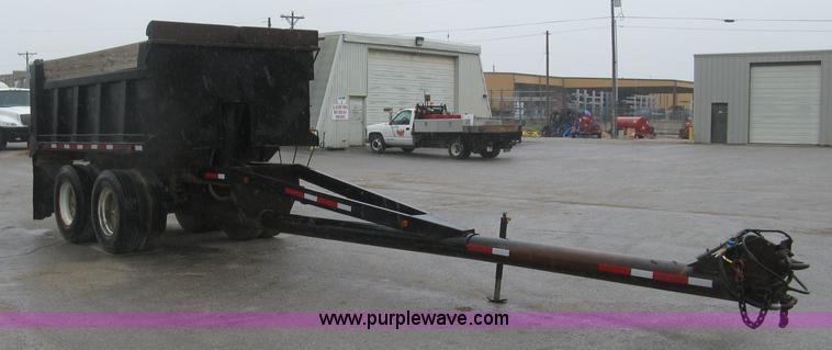image for item H8560 1985 CP pup dump trailer