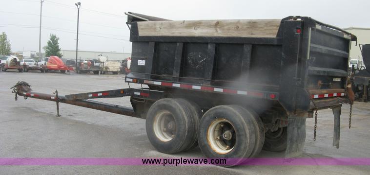 image for item H8560 1985 CP pup dump trailer