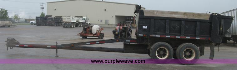 image for item H8560 1985 CP pup dump trailer