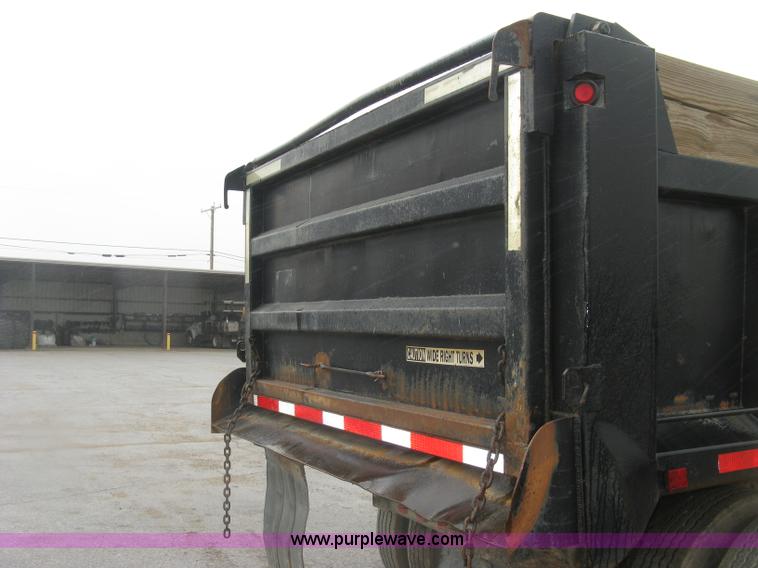 image for item H8560 1985 CP pup dump trailer