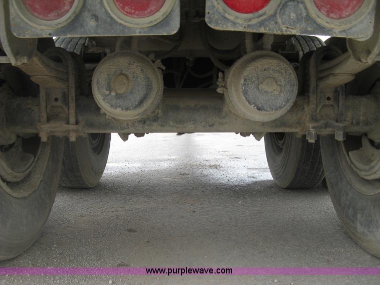 image for item H8560 1985 CP pup dump trailer