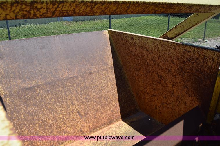 image for item H8578 Degelman R570H rock picker