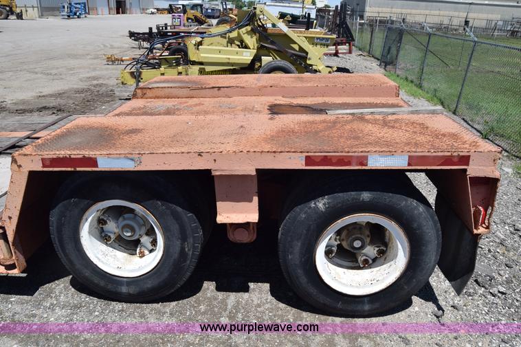 image for item H8579 1968 Rogers RGN equipment trailer