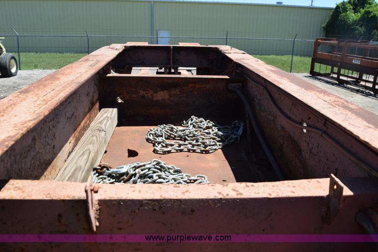 image for item H8579 1968 Rogers RGN equipment trailer