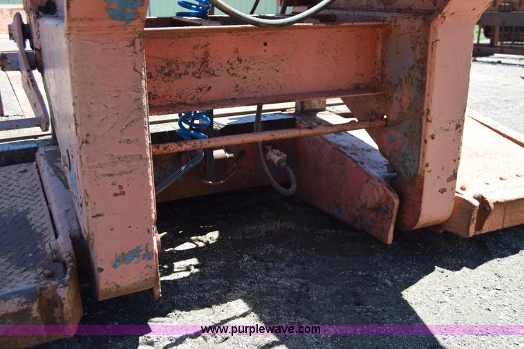 image for item H8579 1968 Rogers RGN equipment trailer