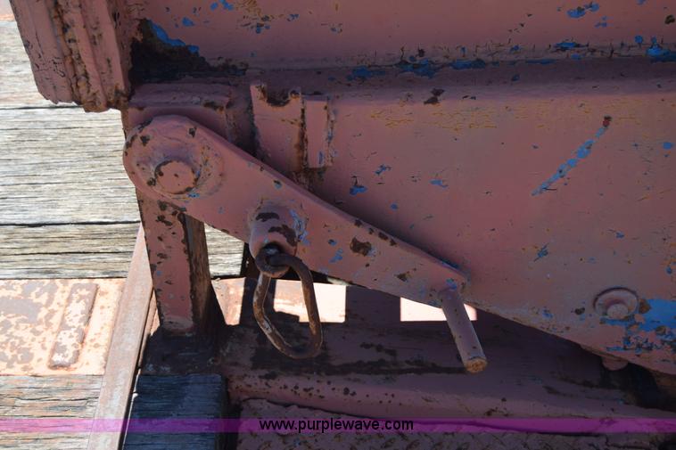 image for item H8579 1968 Rogers RGN equipment trailer