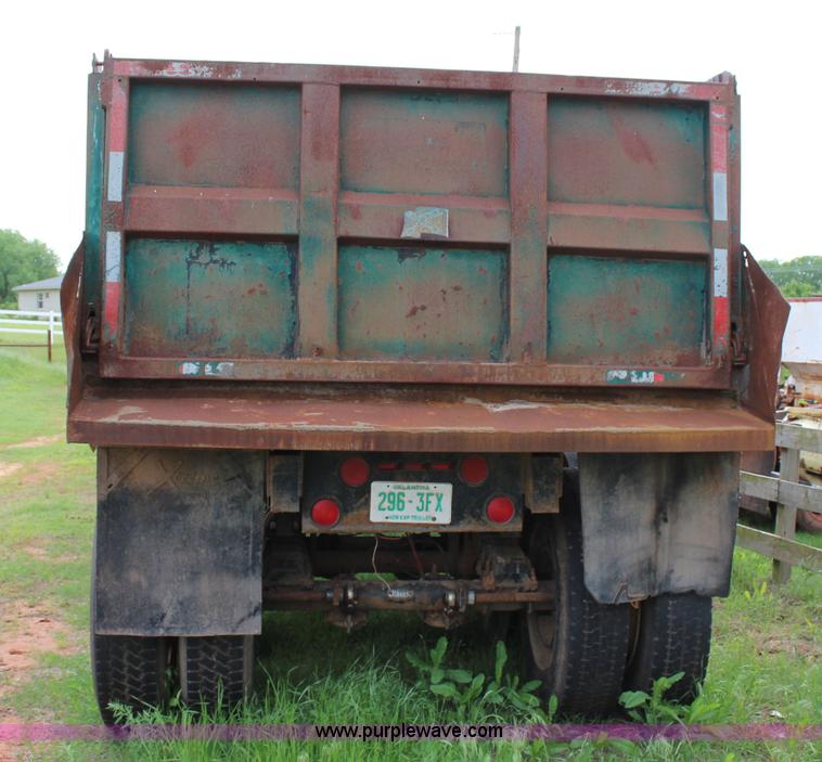 image for item I1670 1996 Dump Rite DR24 end dump trailer