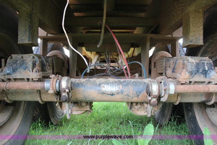 image for item I1670 1996 Dump Rite DR24 end dump trailer