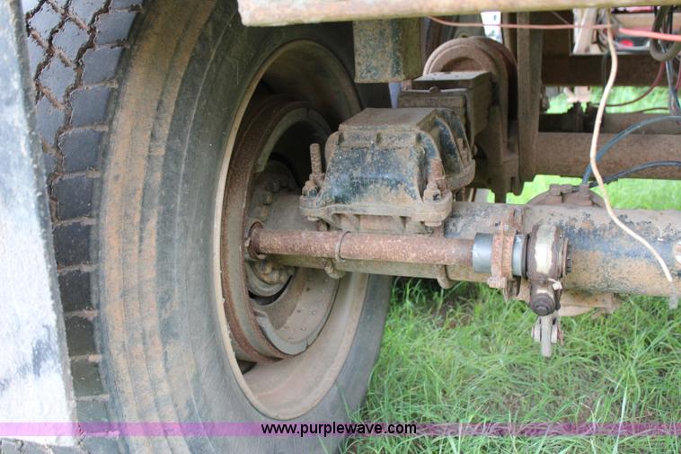 image for item I1670 1996 Dump Rite DR24 end dump trailer