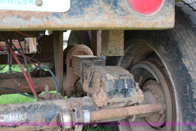 image for item I1670 1996 Dump Rite DR24 end dump trailer