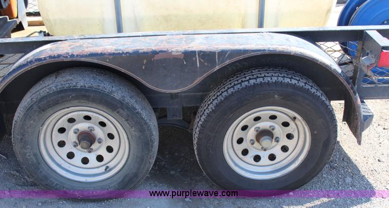 image for item I1705 2007 Maxey power washing trailer