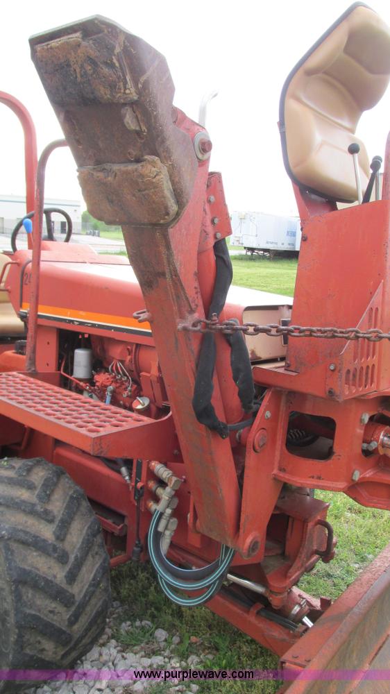 image for item I3006 1998 Ditch Witch 5110DD vibratory plow