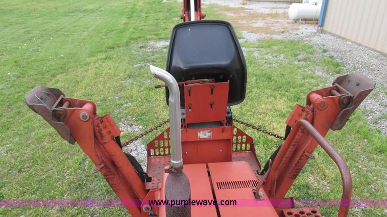 image for item I3006 1998 Ditch Witch 5110DD vibratory plow