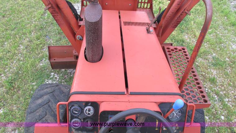 image for item I3006 1998 Ditch Witch 5110DD vibratory plow