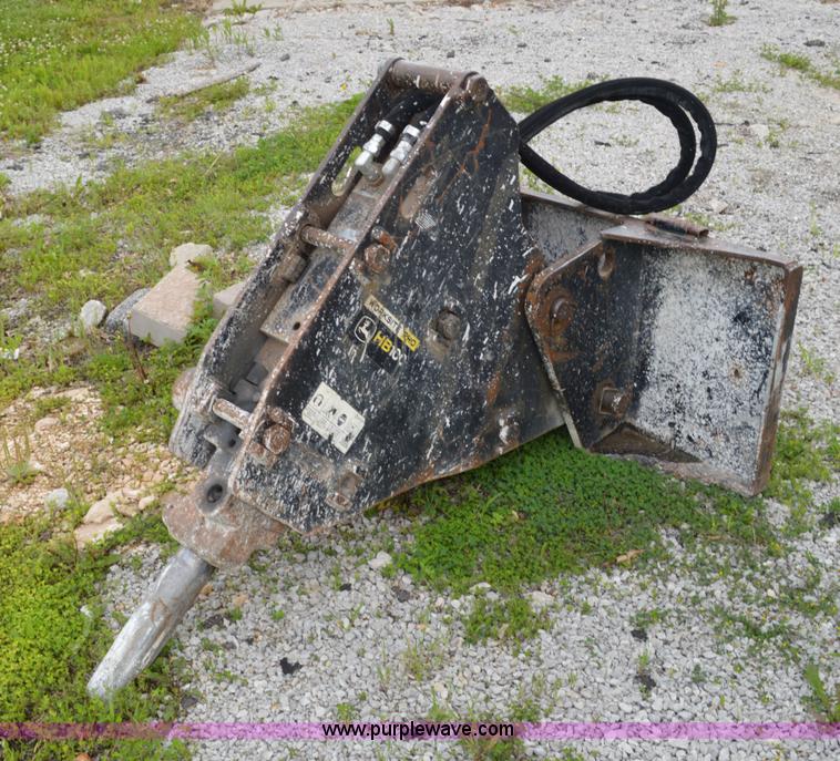 image for item I4519 John Deere HB100 hydraulic skid steer breaker