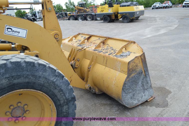 image for item I4525 1998 Caterpillar 914G wheel loader