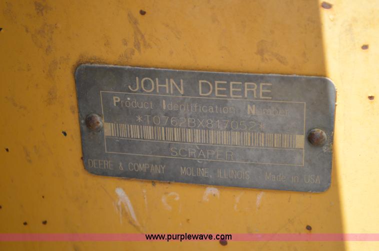 image for item I4526 1996 John Deere 762B elevating scraper