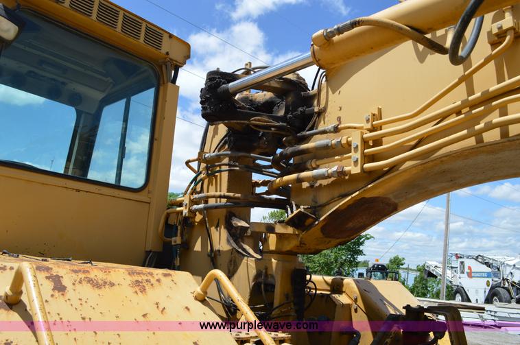 image for item I4526 1996 John Deere 762B elevating scraper