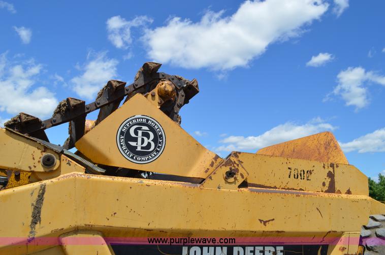 image for item I4526 1996 John Deere 762B elevating scraper
