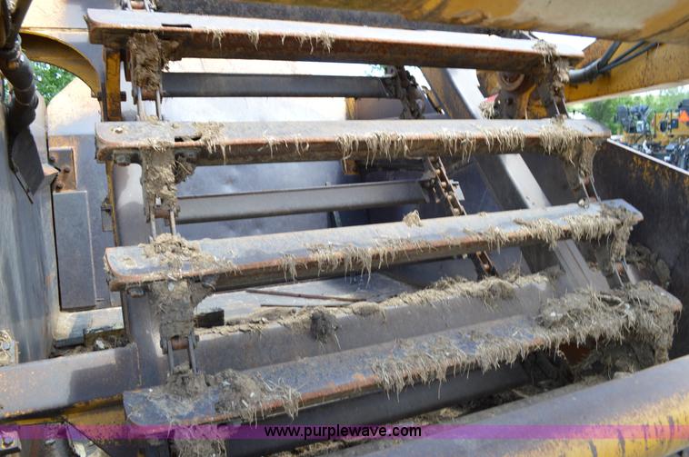 image for item I4526 1996 John Deere 762B elevating scraper