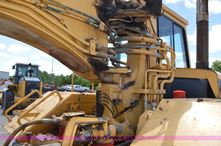 image for item I4526 1996 John Deere 762B elevating scraper