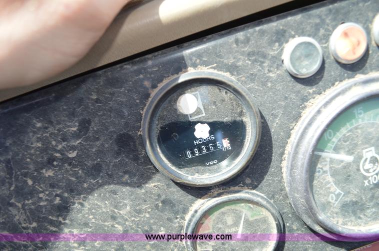 image for item I4526 1996 John Deere 762B elevating scraper