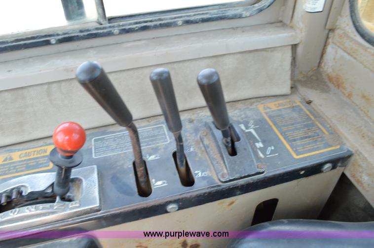 image for item I4526 1996 John Deere 762B elevating scraper