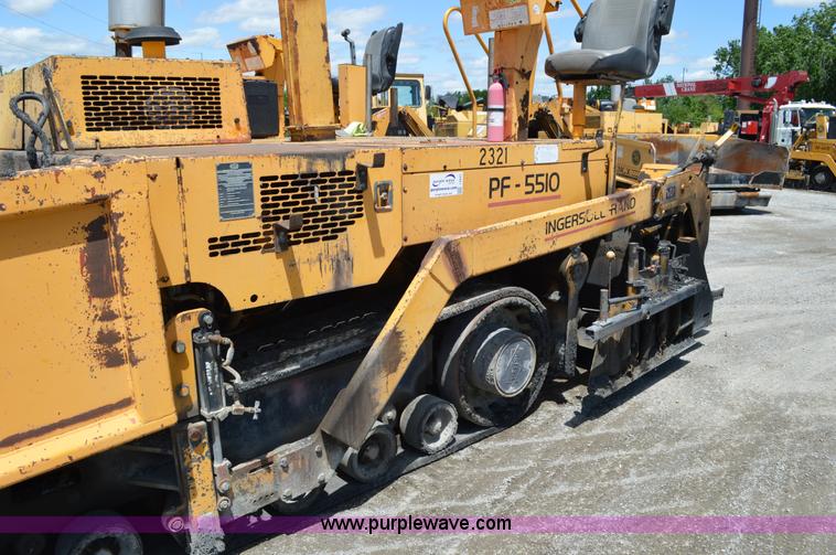 image for item I4527 1999 Blaw-Knox PF-5510 paving machine