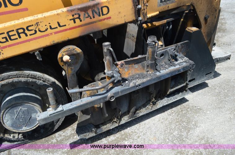 image for item I4527 1999 Blaw-Knox PF-5510 paving machine