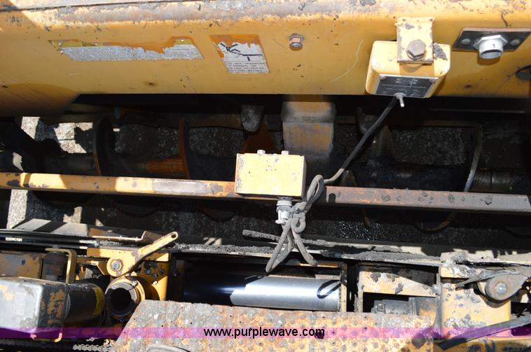 image for item I4527 1999 Blaw-Knox PF-5510 paving machine